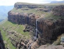 Nima uchun Drakensberg tog'lari o'z nomini oldi?